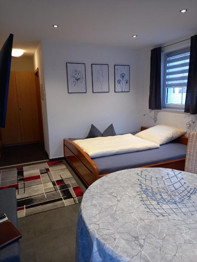Cafe Und Pension Ringer Vilseck Bagian luar foto
